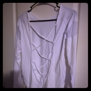 P'tula crisscross back white top